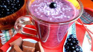 Бананово-черничный смузи