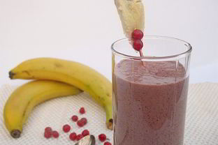 Бананово-клюквенный смузи