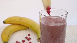 Бананово-клюквенный смузи