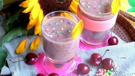 черешневый смузи с авокадо