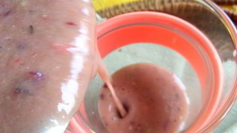 черешневый смузи с авокадо