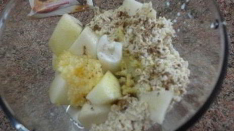 грушево-имбирный смузи с корицей