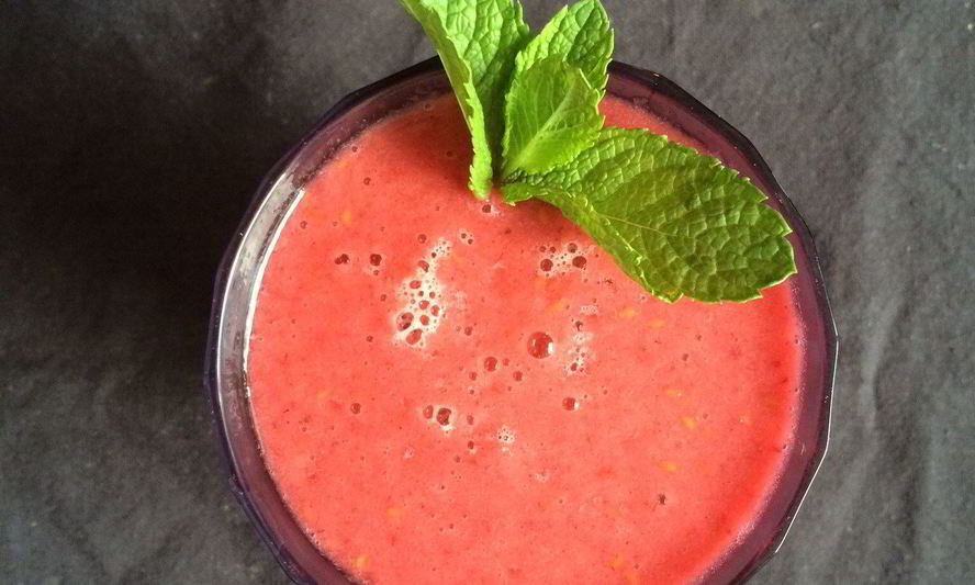 Рецепт малинова-ананасового смузи