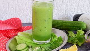 Смузи из огурцов и сельдерея