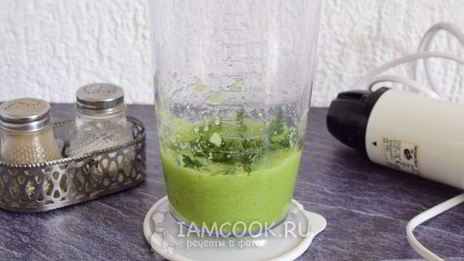 смузи из огурцов и сельдерея