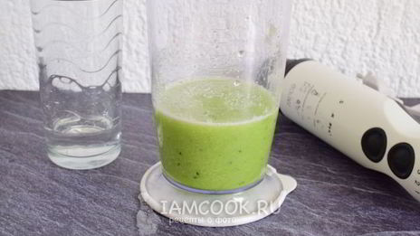 смузи из огурцов и сельдерея