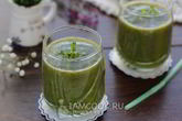 Смузи с грушей и шпинатом