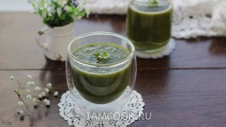 смузи с грушей и шпинатом