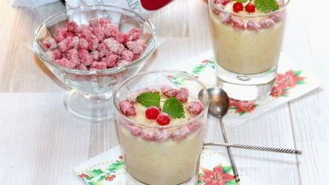 смузи с корицей, отрубями и фруктами