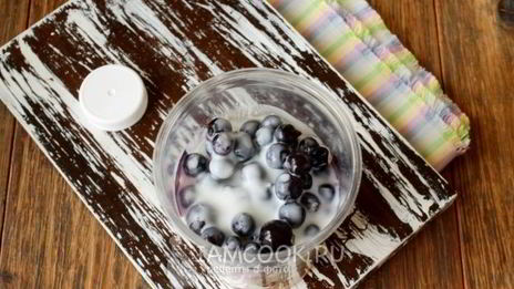 смузи с творогом, овсянкой и смородиной