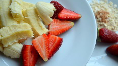 смузи со свежей клубникой