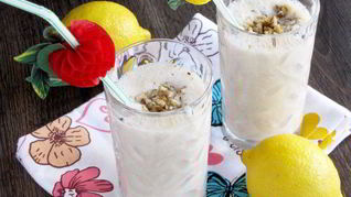 Смузи В бананово-лимонном Сингапуре