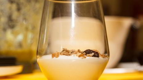 творожный мусс с фруктовым смузи