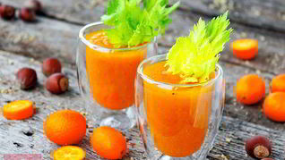 Тыквенно-ореховый смузи с кумкватом и сельдереем