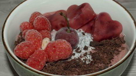 вишневый смузи-боул с чиа