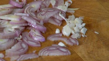 треска в кленовом сиропе под соусом из кураги