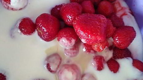 ягодный коктейль яркое лето