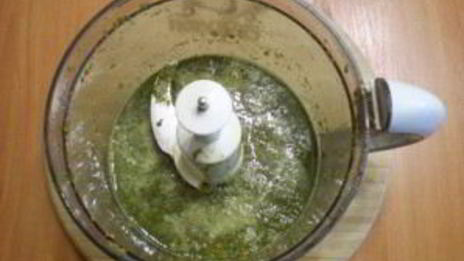 зеленый коктейль с морковью