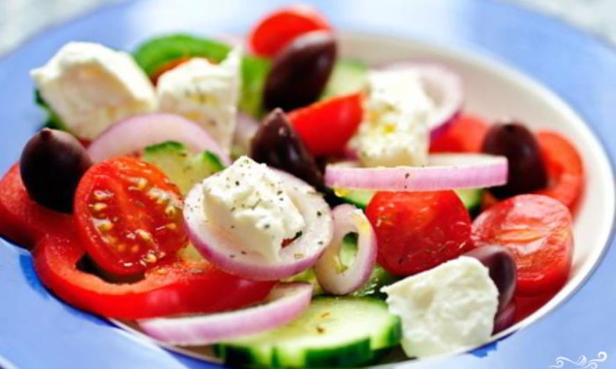 Рецепт греческого салата с помидорами