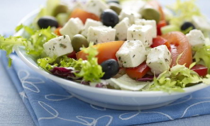 Рецепт салата греческого с маслинами