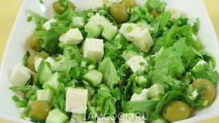Салат Зеленый греческий с брынзой