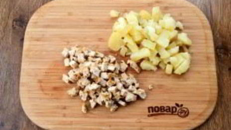 пряный картофельный салат с курицей