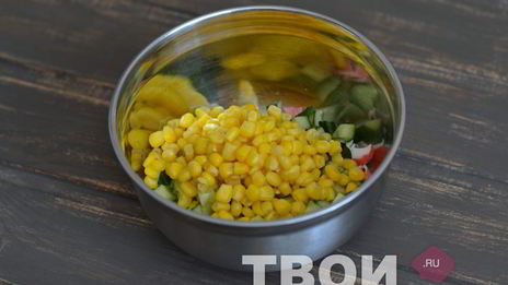 салат с картофелем и кукурузой