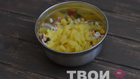 салат с картофелем и кукурузой