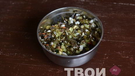 салат с картофелем и морской капустой
