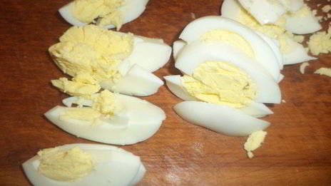 салат с картофелем, свеклой яблоками и болгарским перцем