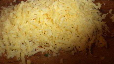 салат с картофелем, свеклой яблоками и болгарским перцем