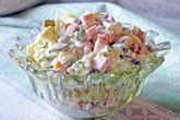 Оливье классический с солеными огурцами