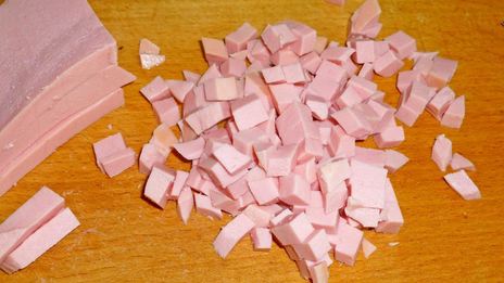 оливье классический с солеными огурцами