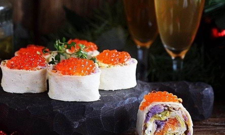 Рецепт оливье с рыбой в рулете