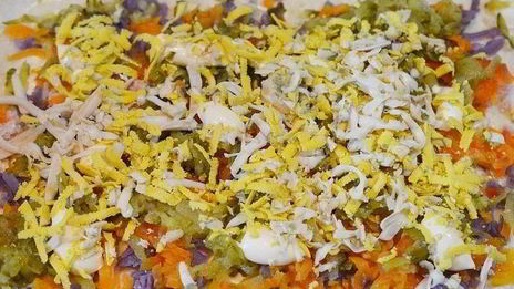 оливье с рыбой в рулете