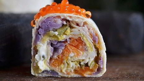 оливье с рыбой в рулете