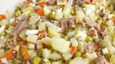 салат оливье новогодний