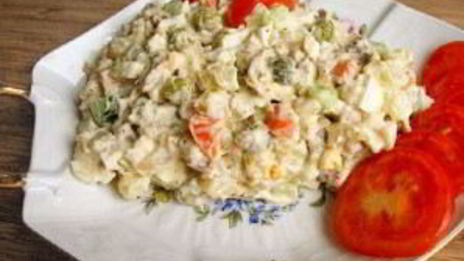 салат оливье новогодний