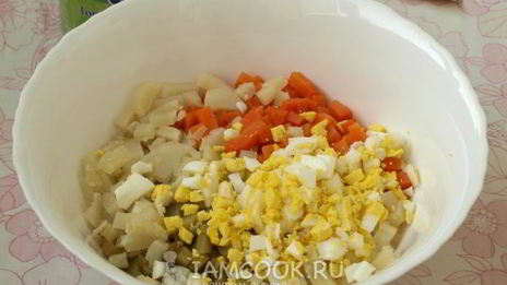 салат оливье с колбасой и горошком