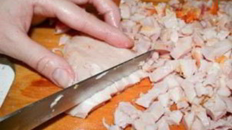 салат оливье с копченой курицей