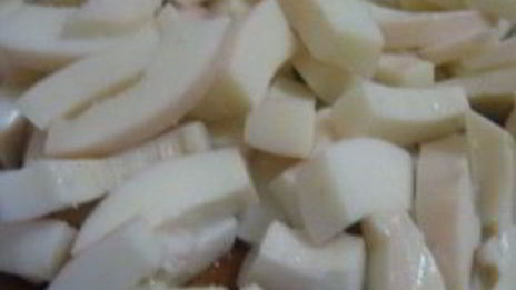 салат оливье с крабовыми палочками