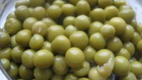 салат оливье с крабовыми палочками