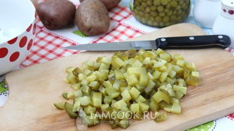 салат оливье со свининой