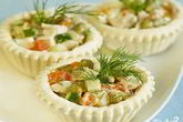 Тарталетки с салатом Оливье