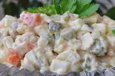 Традиционный салат Оливье
