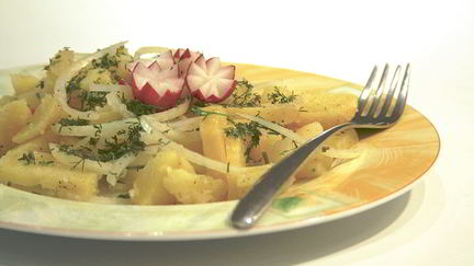 Салат с картошкой