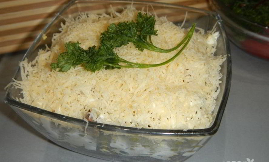 Рецепт печеночного салата слоями