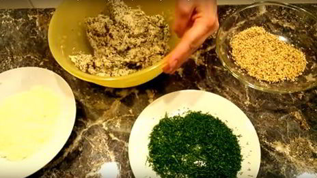 салат елочные шарики