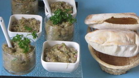 салат из баклажанов с питой мелидзаносалата