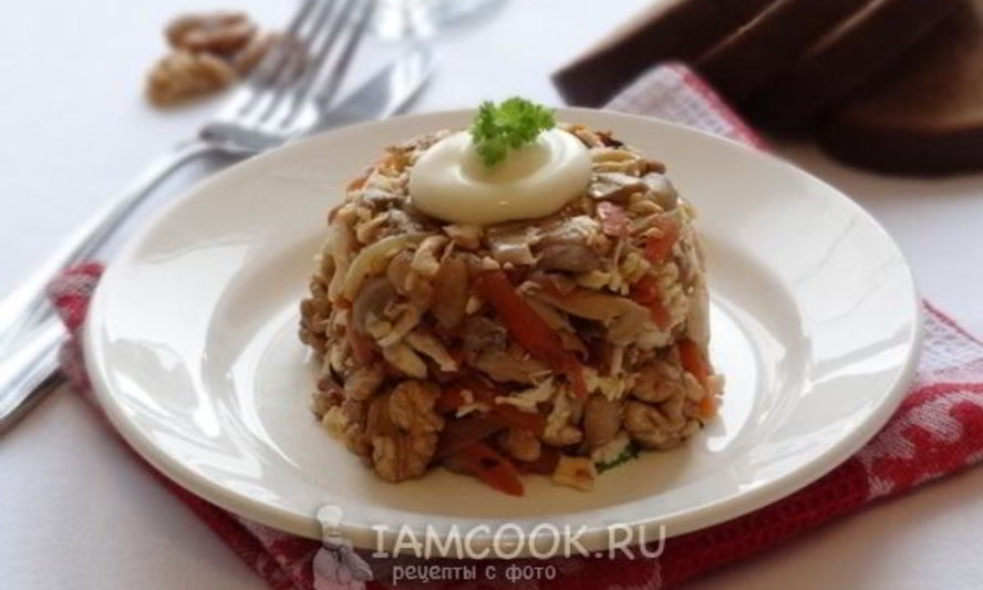 Рецепт салата из куриной грудки и шампиньонов